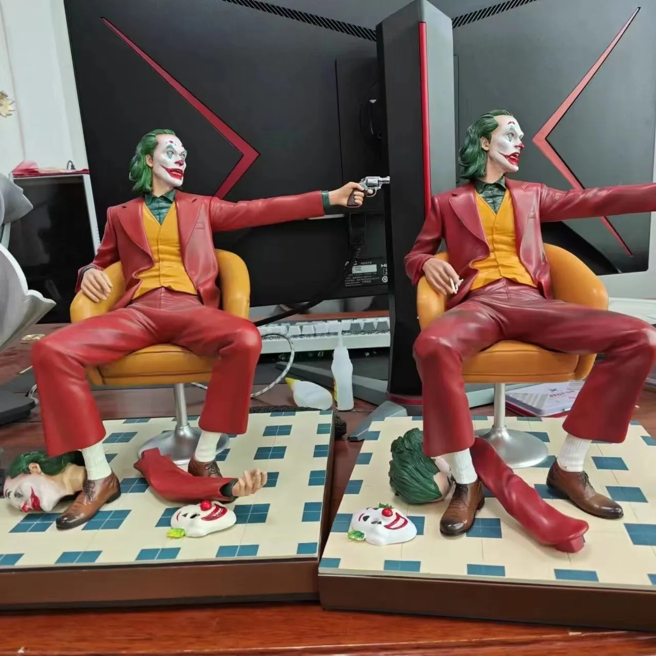 DC classic sitting red Joaquin Joker DC classic sitting red Joaquin Joker