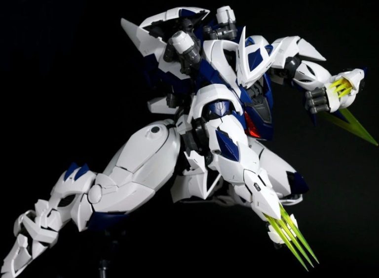 PG STRANGE WORK FROSTY CAT 1/60