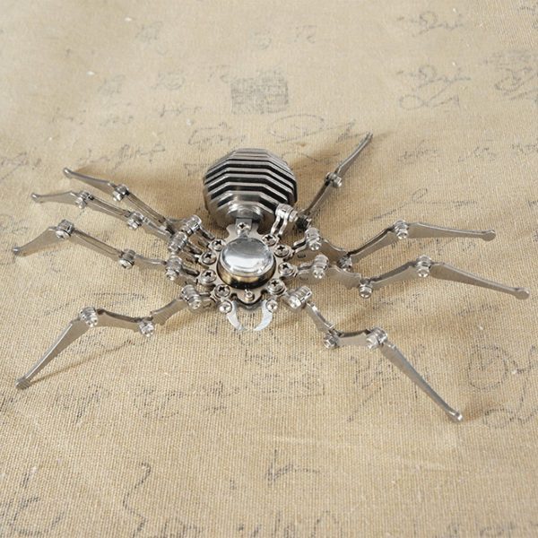3D Stainless Steel Spider Clock Model: An Exquisite Handmade Craft