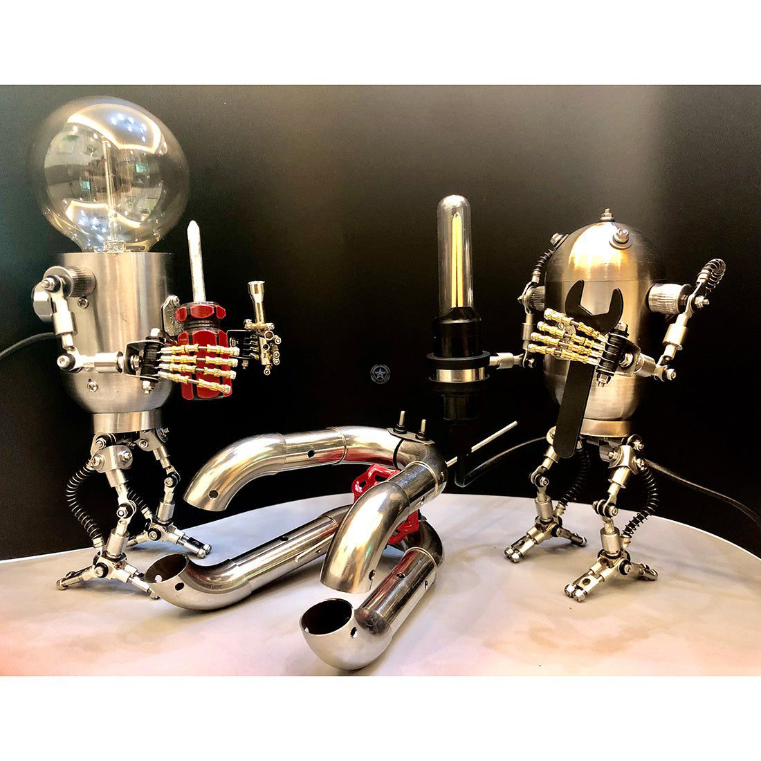 50PCS Steampunk Style Iron Little Robot Man with Light Sword Model Building Kits Y1001 50PCS Steampunk Style Iron Little Robot Man with Light Sword Model Building Kits Y1001