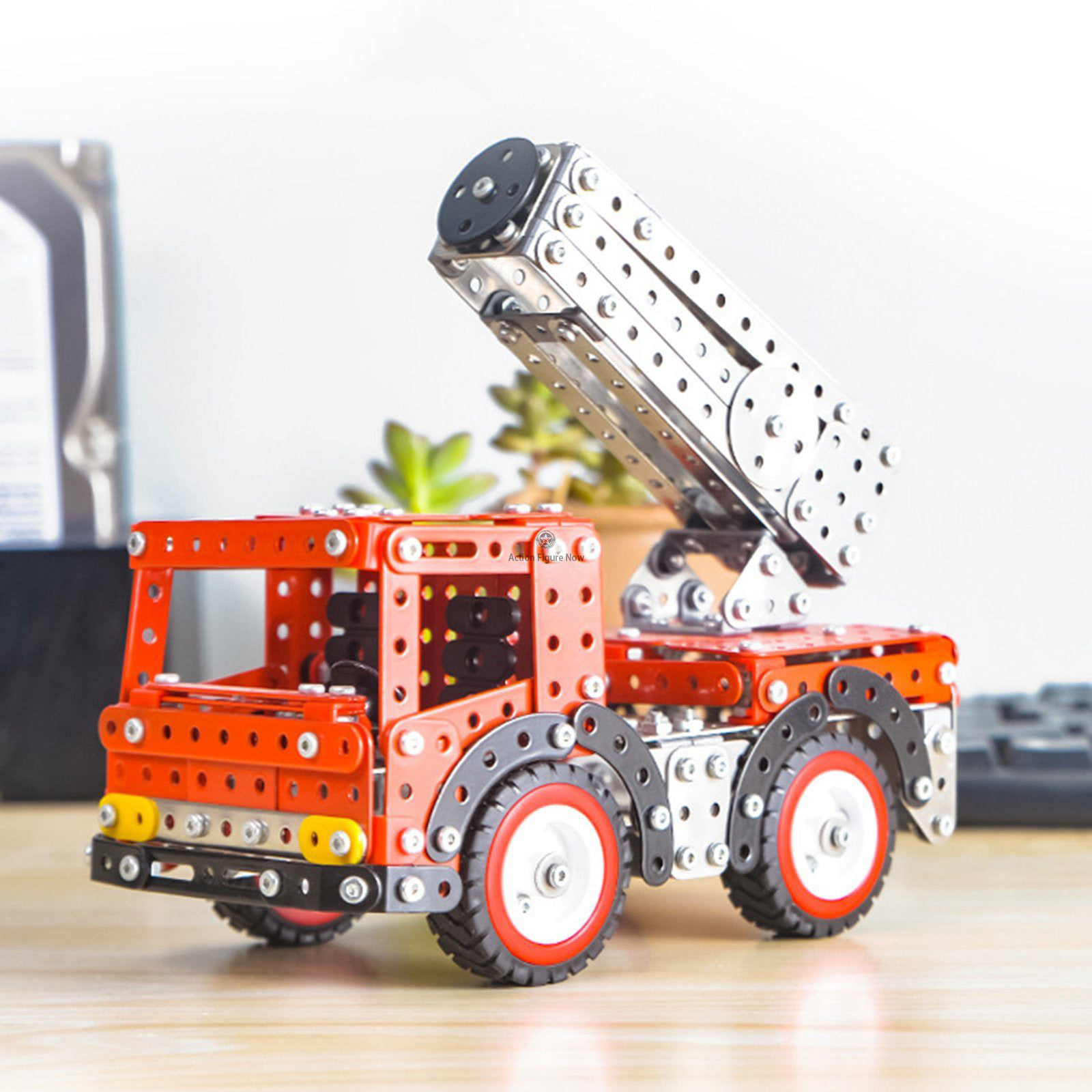 612-Piece 3D Metal Fire Truck with Extending Ladder Puzzle Toy