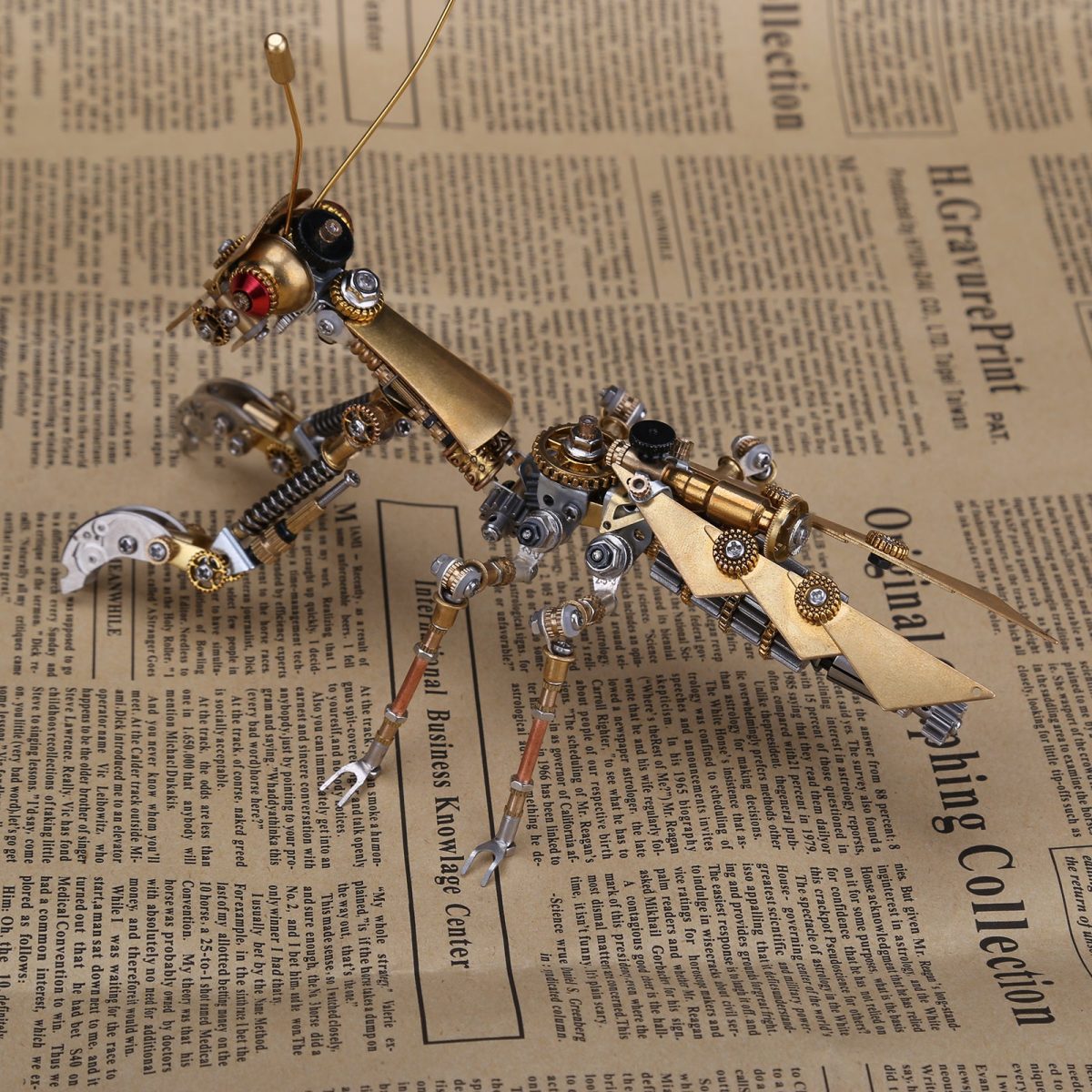 Steampunk Gold Praying Mantis Metal Art Model Kit for Adults