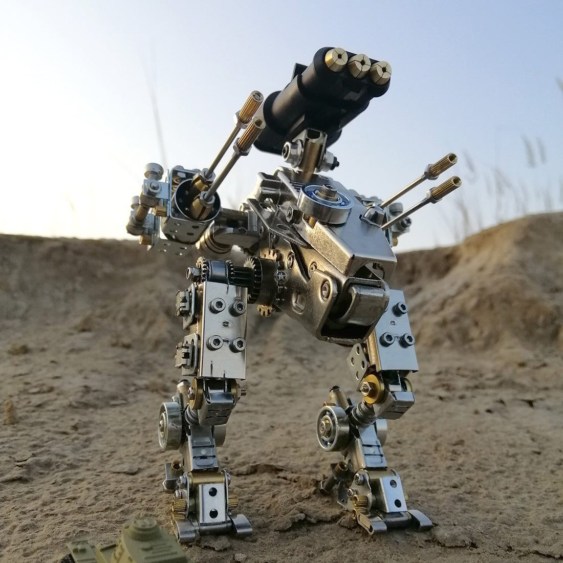 233Pcs 3D Fury AT-1 War Battle Mecha Metal Puzzle DIY Assembly Model Kit 233Pcs 3D Fury AT-1 War Battle Mecha Metal Puzzle DIY Assembly Model Kit