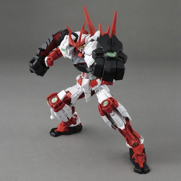 MG 1/100 Sengoku Astray Gundam Model Kit