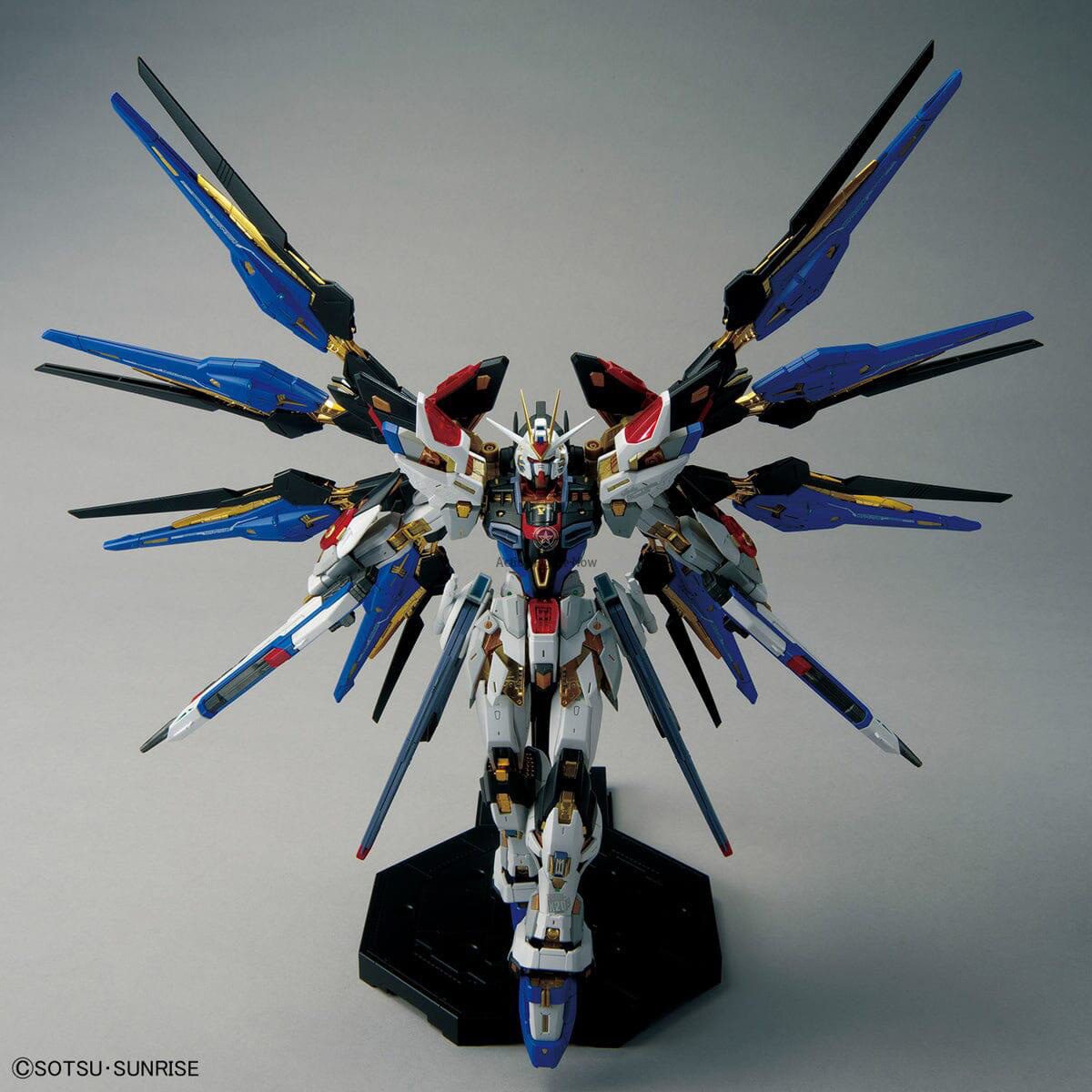 MGEX 1/100 Strike Freedom Gundam Model Kit MGEX 1/100 Strike Freedom Gundam Model Kit