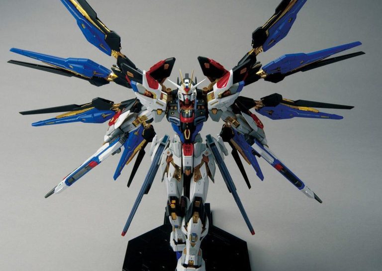 MGEX 1/100 Strike Freedom Gundam Model Kit