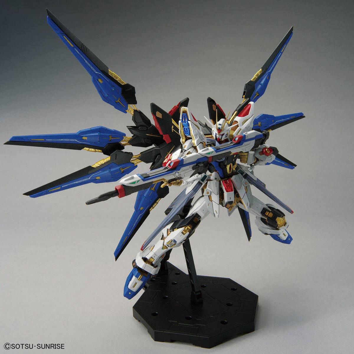 MGEX 1/100 Strike Freedom Gundam Model Kit MGEX 1/100 Strike Freedom Gundam Model Kit