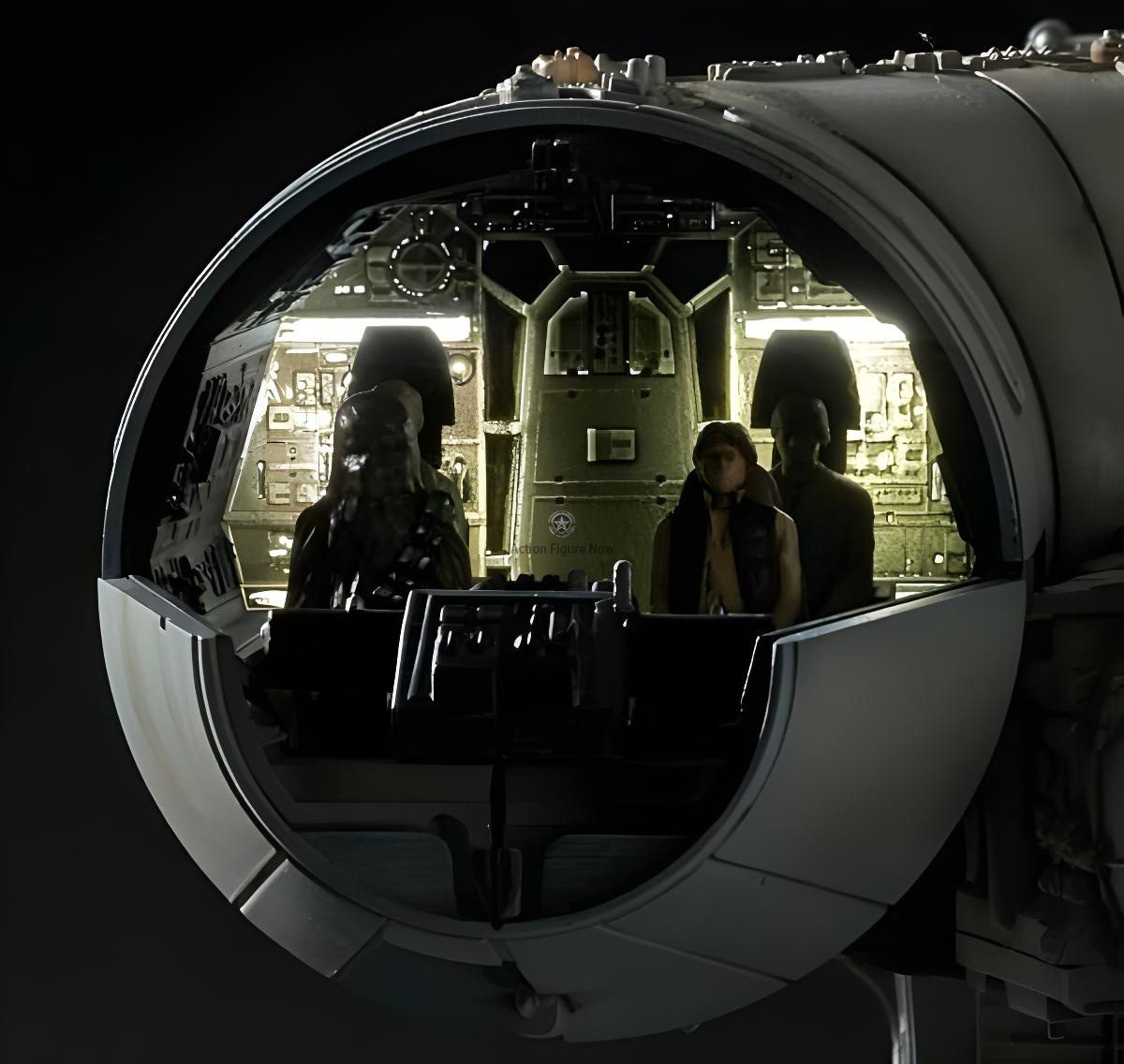 Star Wars PG 1:72 Millennium Falcon Model Kit - Star Wars: A New Hope Star Wars PG 1:72 Millennium Falcon Model Kit - Star Wars: A New Hope