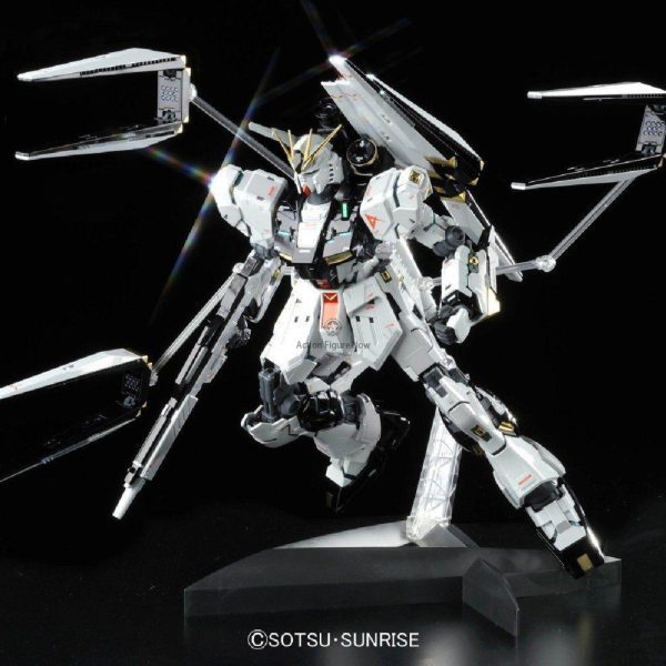 Nu Gundam Ver. Ka (Titanium Finish Ver.) 1/100 Model Kit