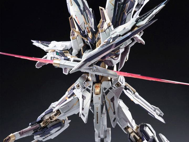 Aurora Infinity Nova 1/100 Scale Model Kit Aurora Infinity Nova 1/100 Scale Model Kit