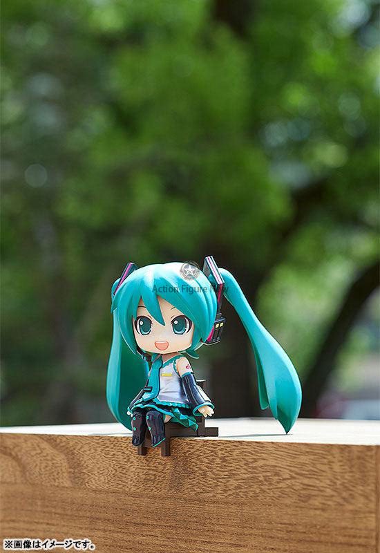 Hatsune Miku Nendoroid Figurine - Swacchao Version Hatsune Miku Nendoroid Figurine - Swacchao Version