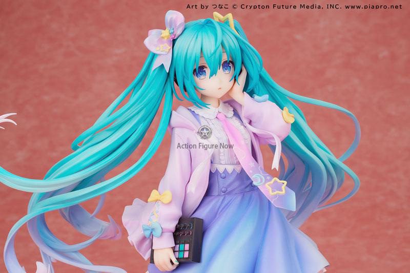 Digitally Shining Star: Hatsune Miku 1/7 Scale Figure by Piapro (Hobby Stock, Wing) Digitally Shining Star: Hatsune Miku 1/7 Scale Figure by Piapro (Hobby Stock, Wing)