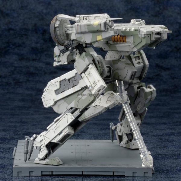 Sahelanthropus 1/100 Scale Model Kit: Recreate the Iconic Weapon from Metal Gear Solid V: The Phantom Pain