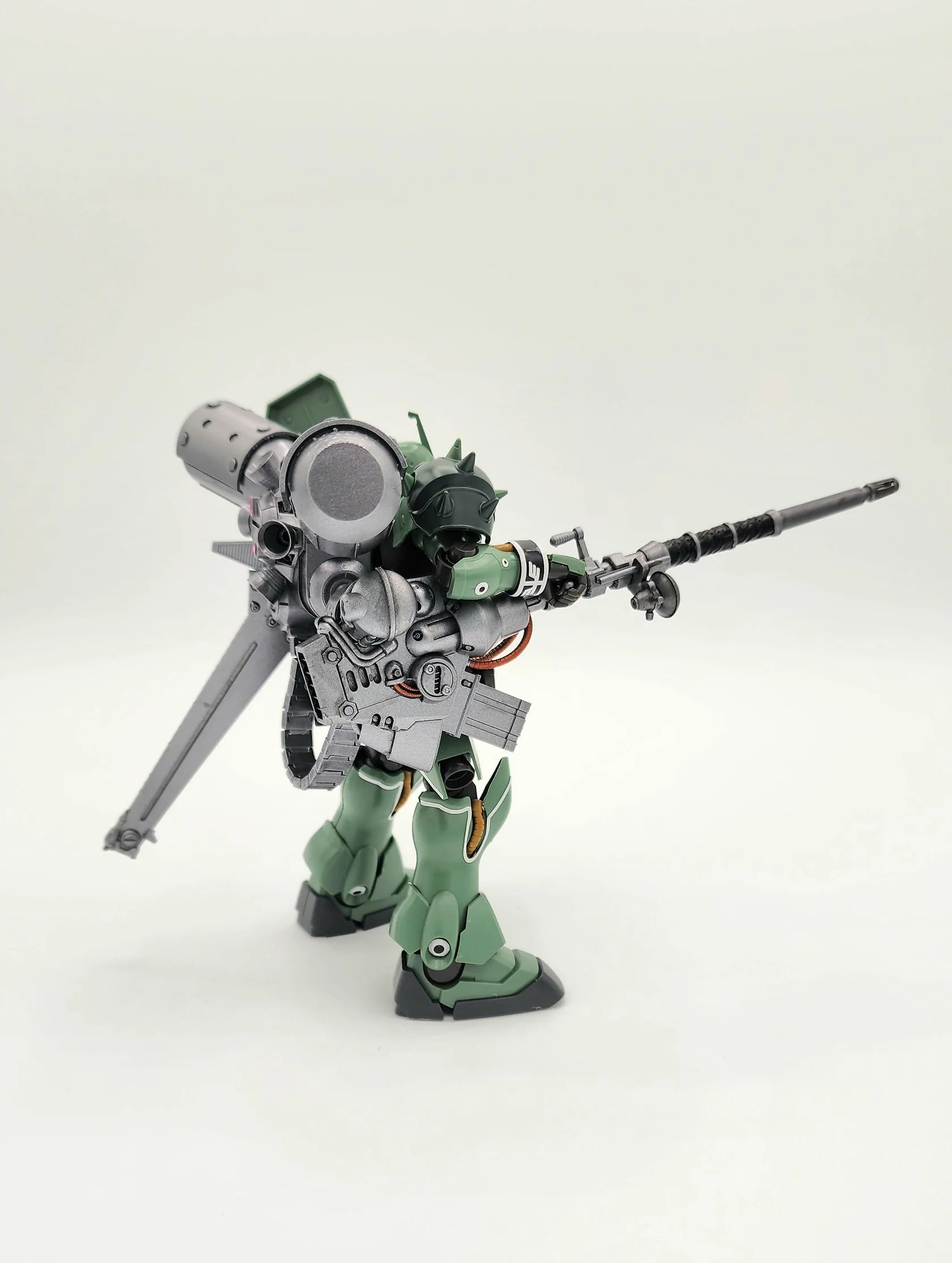 Geara Doga Heavy Armed Type Conversion Kit (Resin) 1/100 Geara Doga Heavy Armed Type Conversion Kit (Resin) 1/100