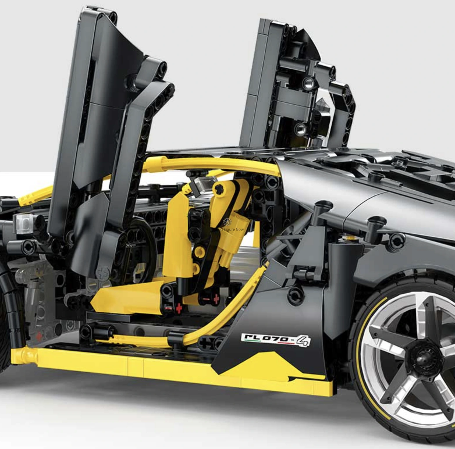 1:18 Scale Remote Control Lamborghini Aventador Lp 750-4 SV 1:18 Scale Remote Control Lamborghini Aventador Lp 750-4 SV