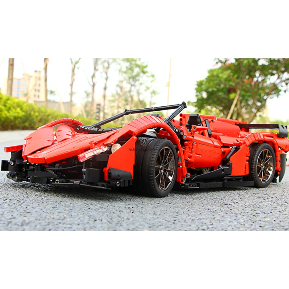 Remote-Controlled Venom GT Roadster (3427 Pieces) Remote-Controlled Venom GT Roadster (3427 Pieces)