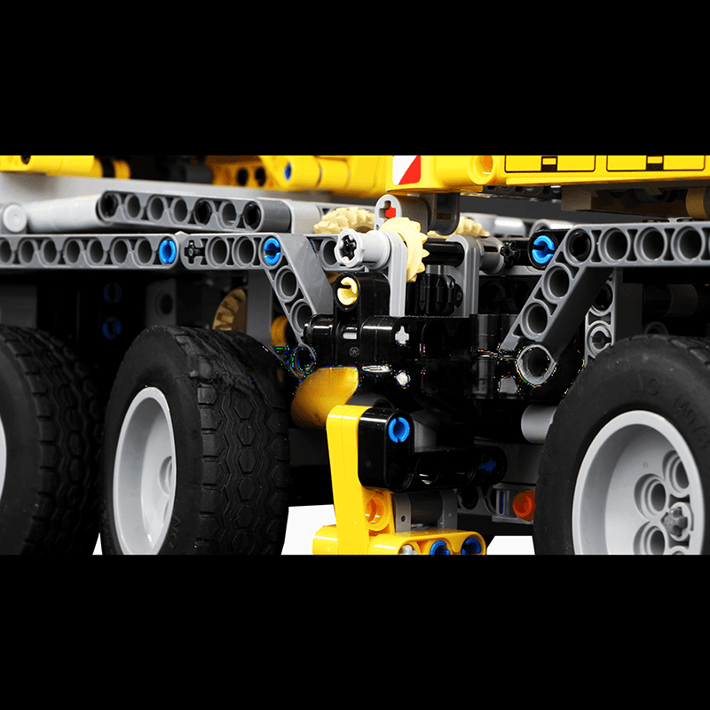 Remote Control Mechanical Crane Constructor Kit by ActionFigureNow - 13107 Model with 2,590 Pieces Remote Control Mechanical Crane Constructor Kit by ActionFigureNow - 13107 Model with 2,590 Pieces