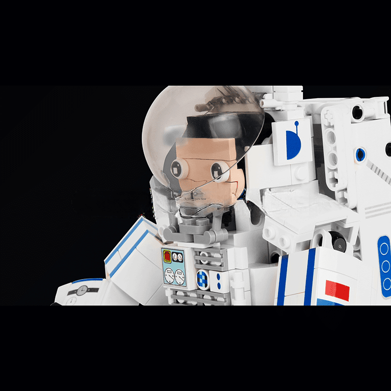 493-Piece Astronaut Robot Construction Kit by ActionFigureNow 13136 493-Piece Astronaut Robot Construction Kit by ActionFigureNow 13136