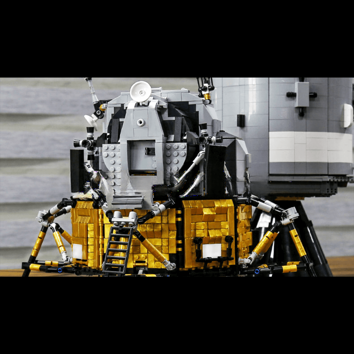 ActionFigureNow 21006 Apollo 11 Spacecraft Lego-Compatible Set | 7,106-Piece Galactic Building Kit
