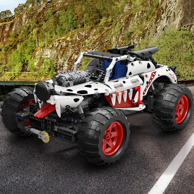986-Piece All-Terrain Dalmatian Monster Truck 986-Piece All-Terrain Dalmatian Monster Truck