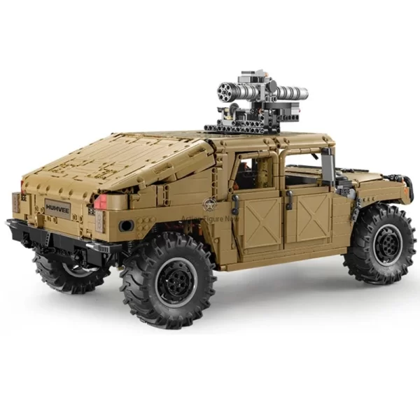 1/14 Scale Remote Controlled Humvee, 3934 Pieces