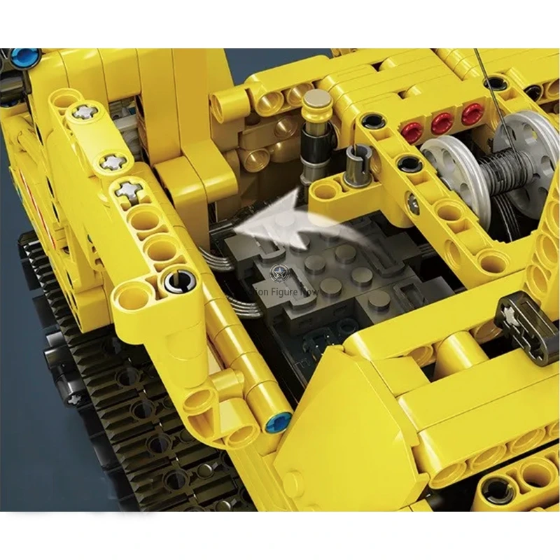1204-Piece Remote-Controlled Construction Crane 1204-Piece Remote-Controlled Construction Crane
