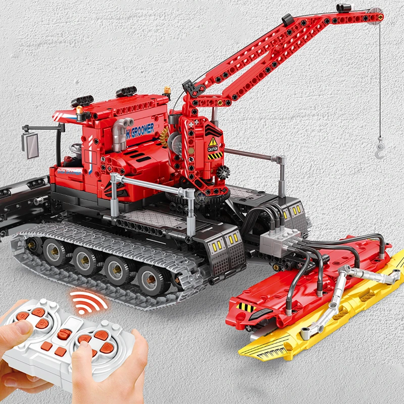 1099pcs Technic Remote Controlled Snow Groomer 1099pcs Technic Remote Controlled Snow Groomer