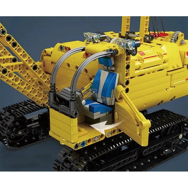 1204-Piece Remote-Controlled Construction Crane 1204-Piece Remote-Controlled Construction Crane