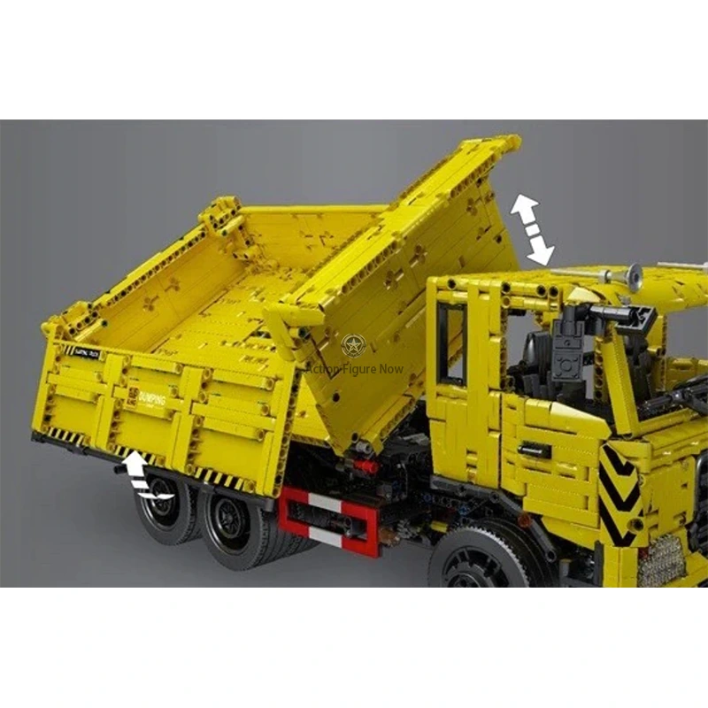 3-Way Remote Control Dump Truck with 3,205 Pieces 3-Way Remote Control Dump Truck with 3,205 Pieces