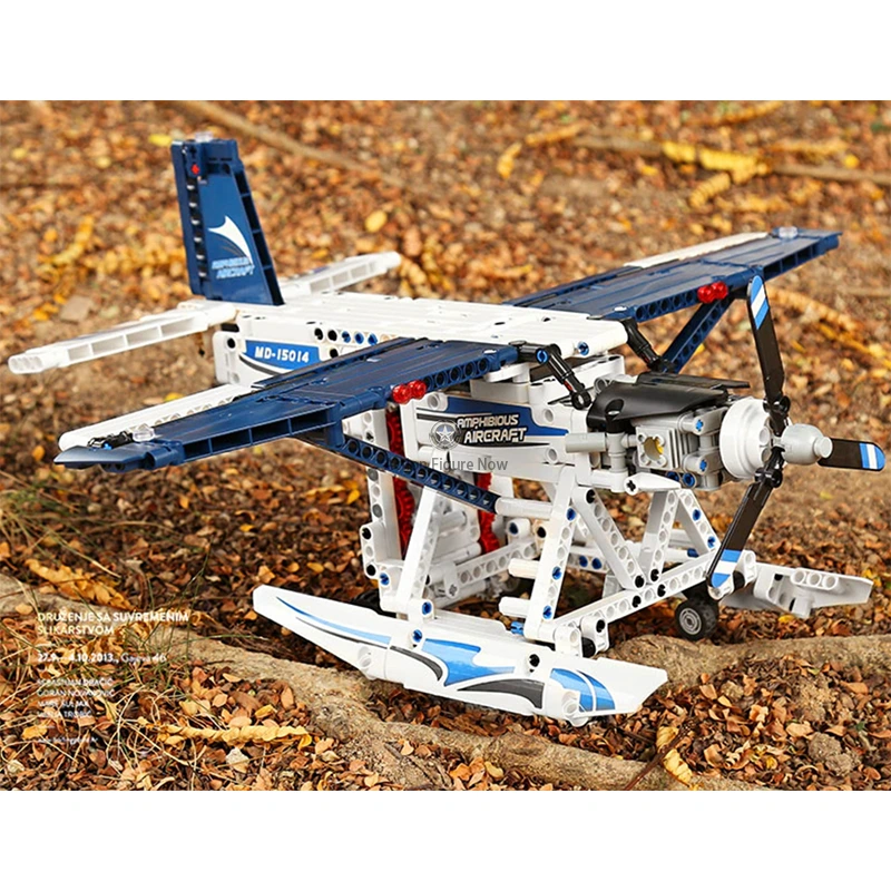 RC Amphibious Plane Building Blocks (556 Pieces) RC Amphibious Plane Building Blocks (556 Pieces)
