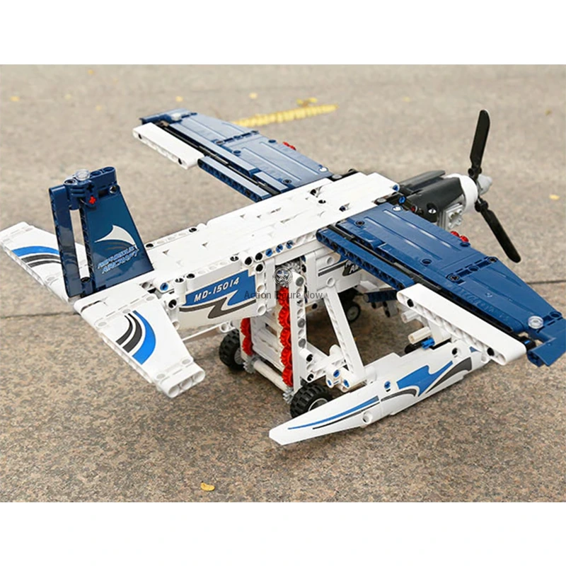 RC Amphibious Plane Building Blocks (556 Pieces) RC Amphibious Plane Building Blocks (556 Pieces)