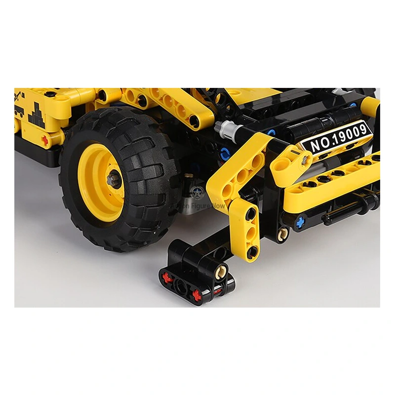 Pneumatic Forklift Building Blocks Set (802 Pieces) Pneumatic Forklift Building Blocks Set (802 Pieces)