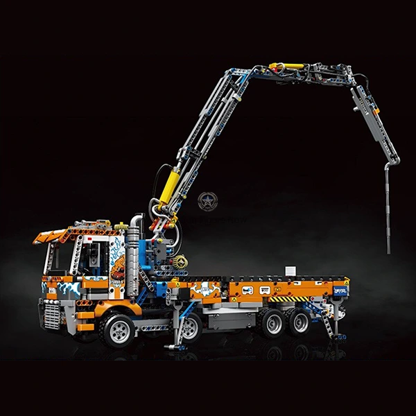 Pneumatic Concrete Pump Set (2105 Pieces) Pneumatic Concrete Pump Set (2105 Pieces)