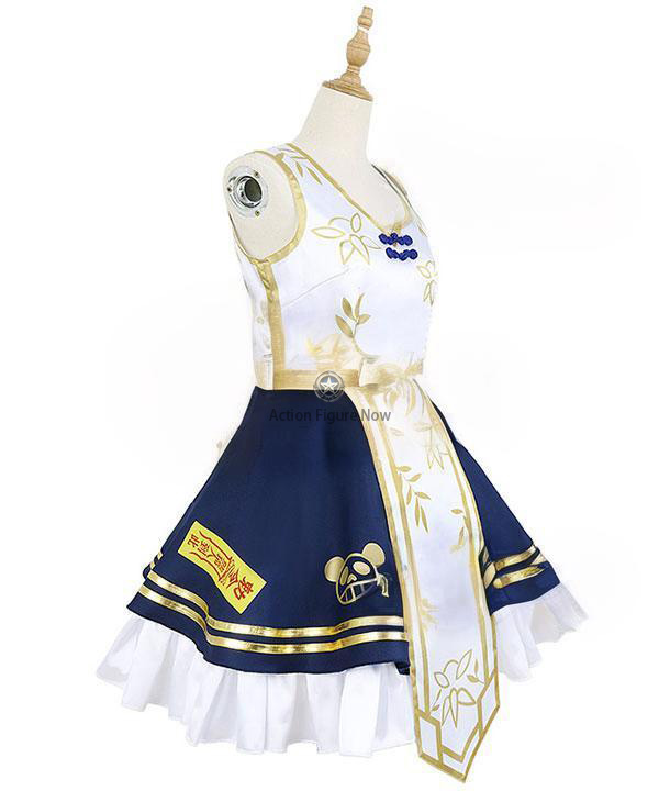 Zombie Cosplay Outfit Inspired by Virtual YouTuber Sasaki Saku