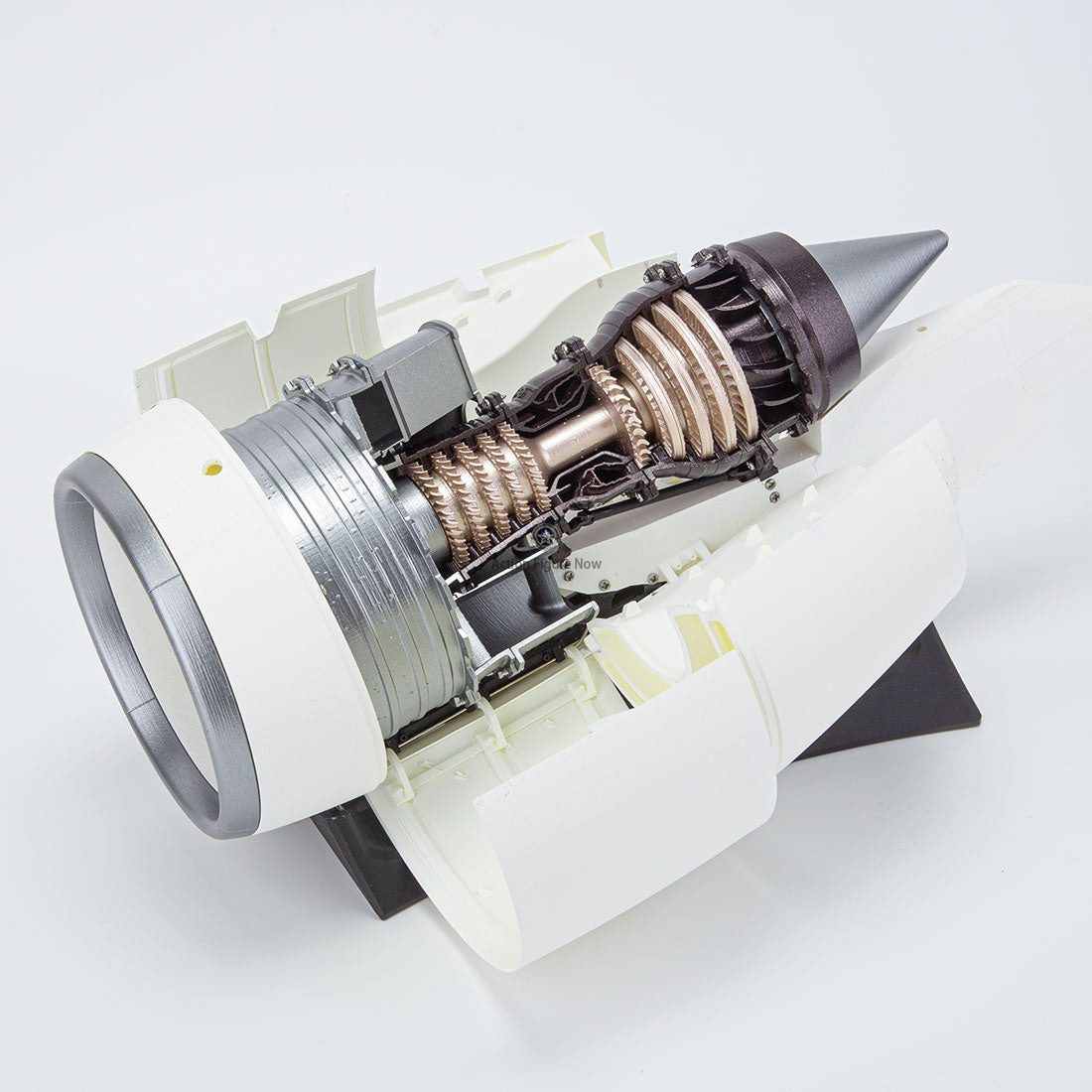 SKYMECH NTR-900 1/30 Turbofan Engine Assembly Kit – Build and Run Your Own Fully Functional Miniature Turbofan Engine SKYMECH NTR-900 1/30 Turbofan Engine Assembly Kit – Build and Run Your Own Fully Functional Miniature Turbofan Engine