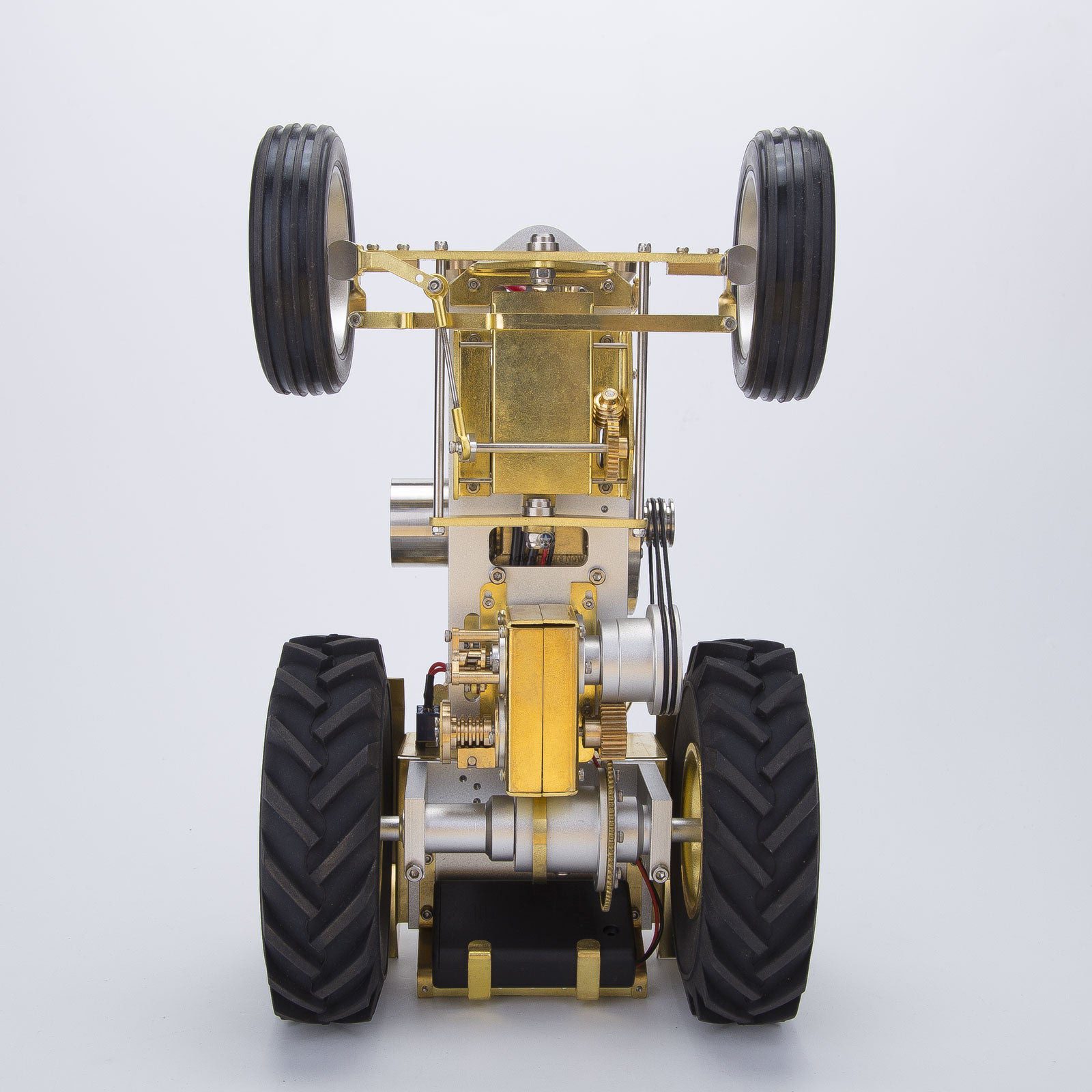 Antique Tractor Model with Mini Water-cooled Single-cylinder Gasoline Engine Antique Tractor Model with Mini Water-cooled Single-cylinder Gasoline Engine