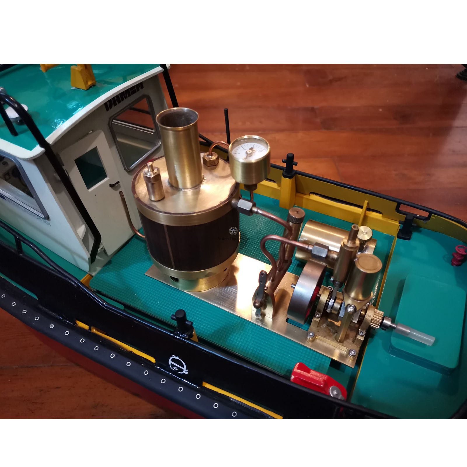 Mini Single Cylinder Steam Engine Kit with Boiler for Model Ships Under 50cm Mini Single Cylinder Steam Engine Kit with Boiler for Model Ships Under 50cm
