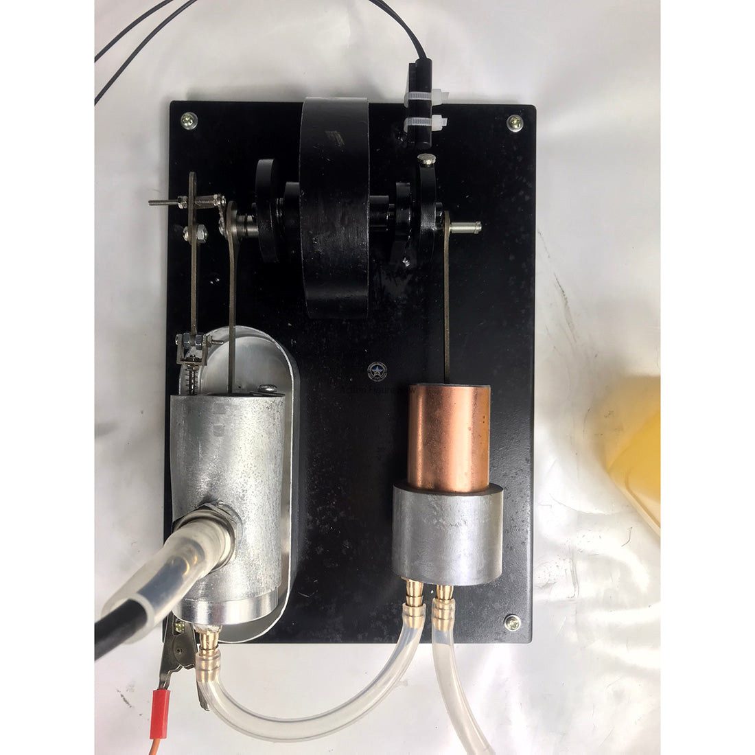 Mini Horizontal Single-Cylinder 3-Stroke Gas/Kerosene/Methanol Internal Combustion Engine Model Mini Horizontal Single-Cylinder 3-Stroke Gas/Kerosene/Methanol Internal Combustion Engine Model