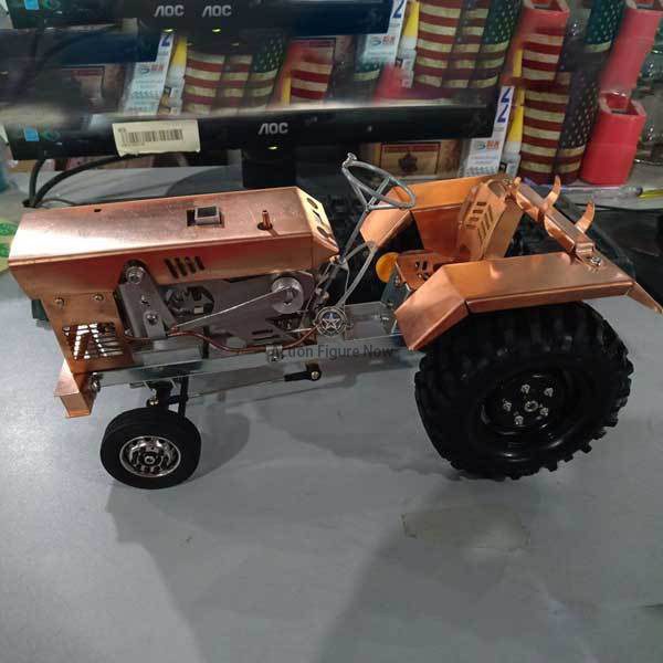 Stirling Engine Tractor Kit: Vacuum Engine Motor Model for Educational Collection and STEM Learning