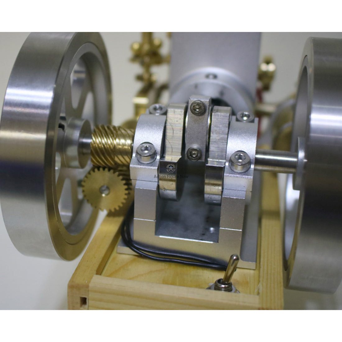 M92 Metal Hit-and-Miss Horizontal Water-Cooled Gasoline Engine Model with Flywheel and Speed Limiter M92 Metal Hit-and-Miss Horizontal Water-Cooled Gasoline Engine Model with Flywheel and Speed Limiter
