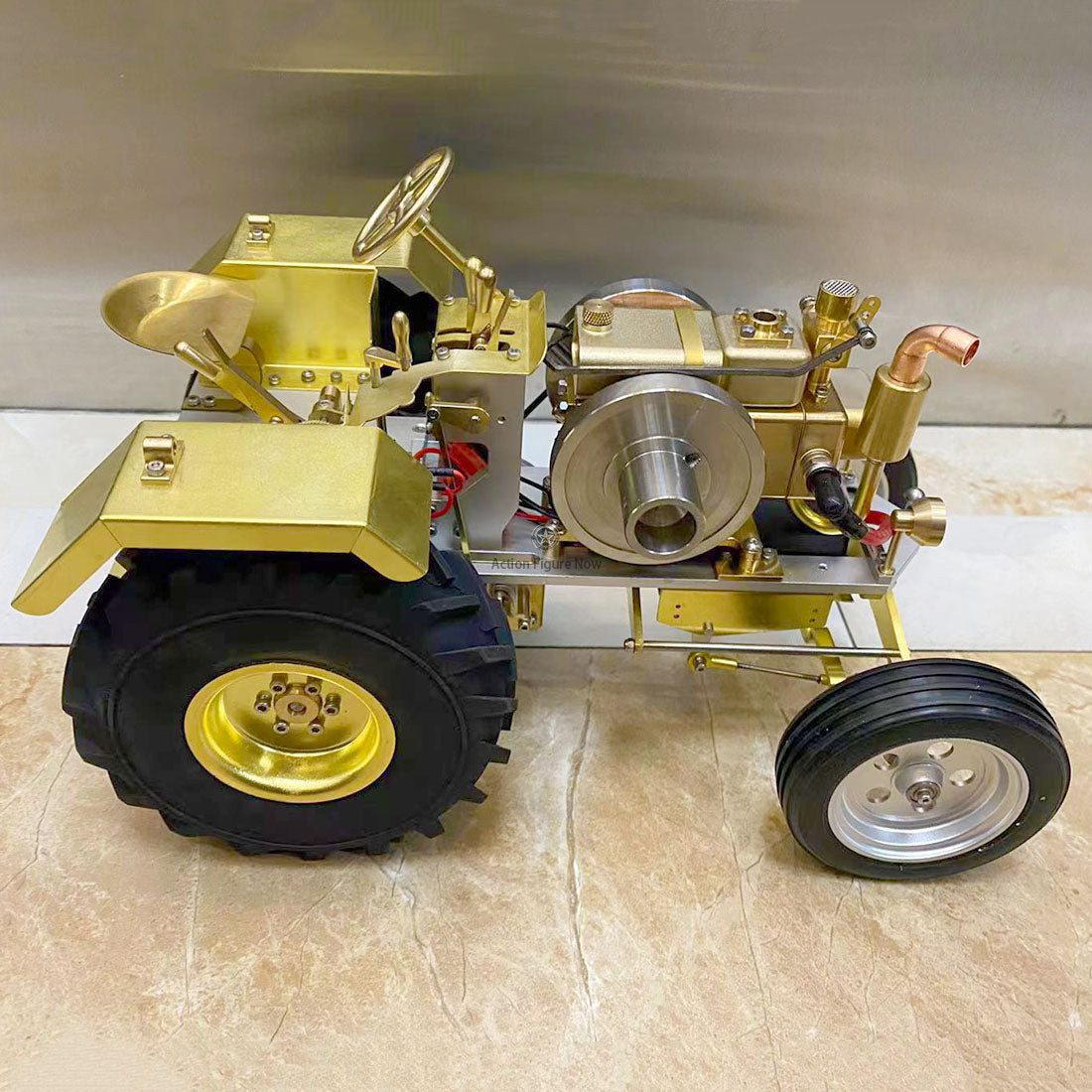 T12 Antique Steamroller Tractor Model with 1.6cc Mini Horizontal Single-cylinder Water-cooled Gasoline Internal Combustion Engine T12 Antique Steamroller Tractor Model with 1.6cc Mini Horizontal Single-cylinder Water-cooled Gasoline Internal Combustion Engine