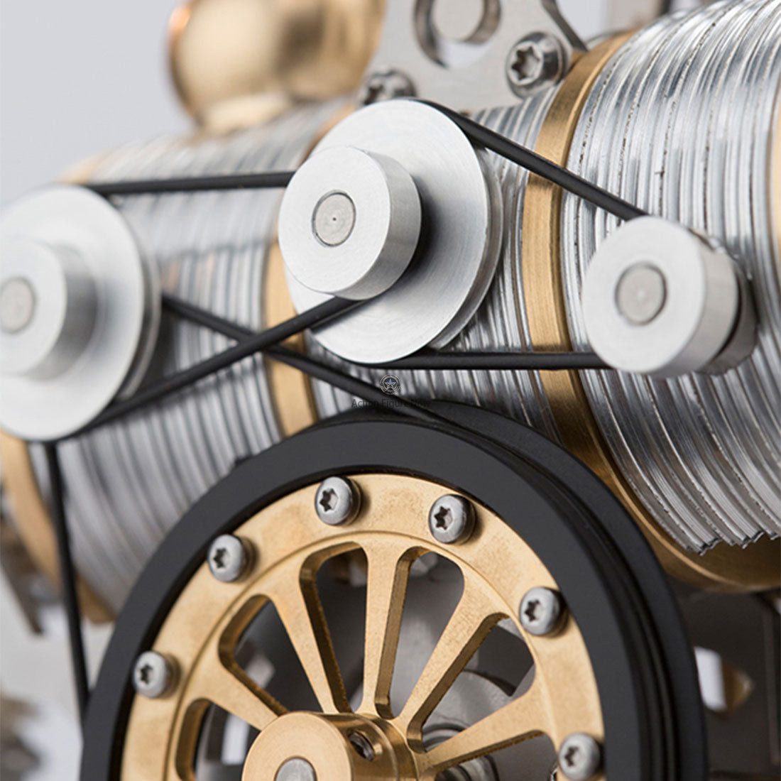 DIY Metal Stirling Engine Model Steam Train Toy for Mechanical Crafts (Trackless Version) DIY Metal Stirling Engine Model Steam Train Toy for Mechanical Crafts (Trackless Version)