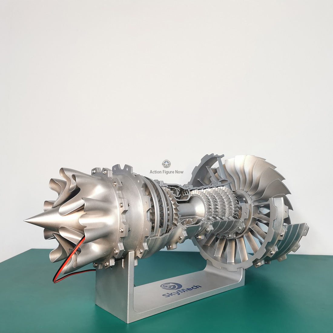 Trent 900 Turbofan Engine Model Kit: Build Your Own Operable Jet Engine Trent 900 Turbofan Engine Model Kit: Build Your Own Operable Jet Engine