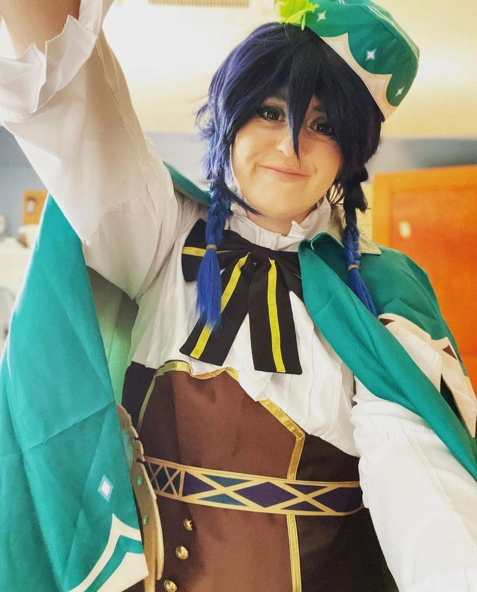 Venti Cosplay Costume B Edition from Genshin Impact photo review