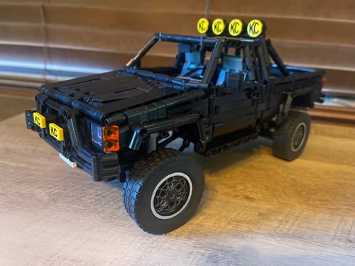 1472-Piece Time Machine Pickup Truck photo review