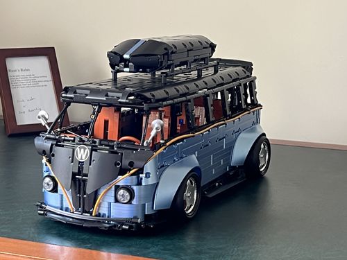 Widebody Campervan in Satin Blue (3298 Pieces) photo review