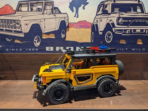 2021 American SUV Off-Road Collection 931 Piece Building Block Set photo review