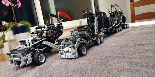 War Rig Ultimate Edition Building Block Set (3323 Pieces) photo review