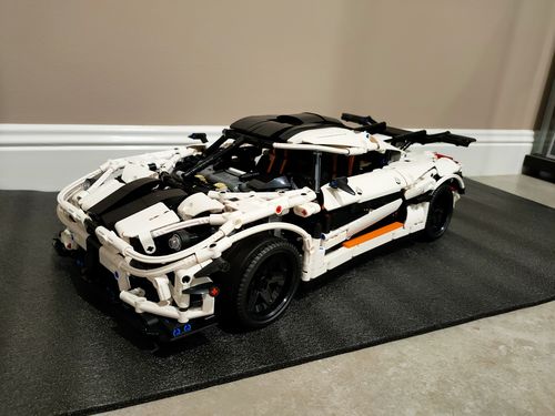 Swedish Koenigsegg Hypercar 3064pcs photo review