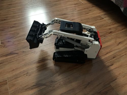 1365-Piece Remote Controlled Toy Track Loader photo review